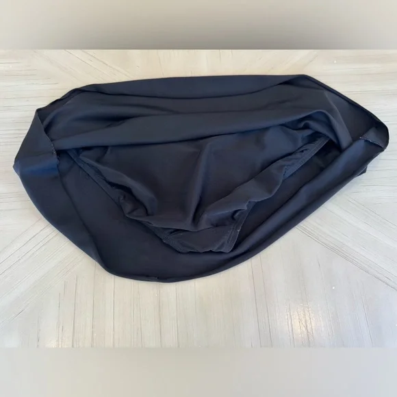 Kona Sol Swim Skirtini - Solid Black Size M - EUC! - Picture 11 of 11